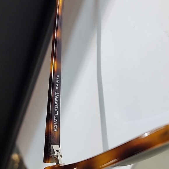 Saint laurent sunglasses - Picture 2 of 7